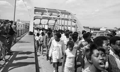 selma-photo-edmund-pettus-bridge-marching